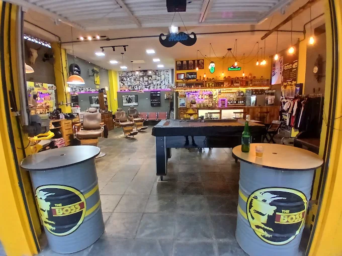 Interior da Barbearia John The Boss — ambiente premium em Santo André